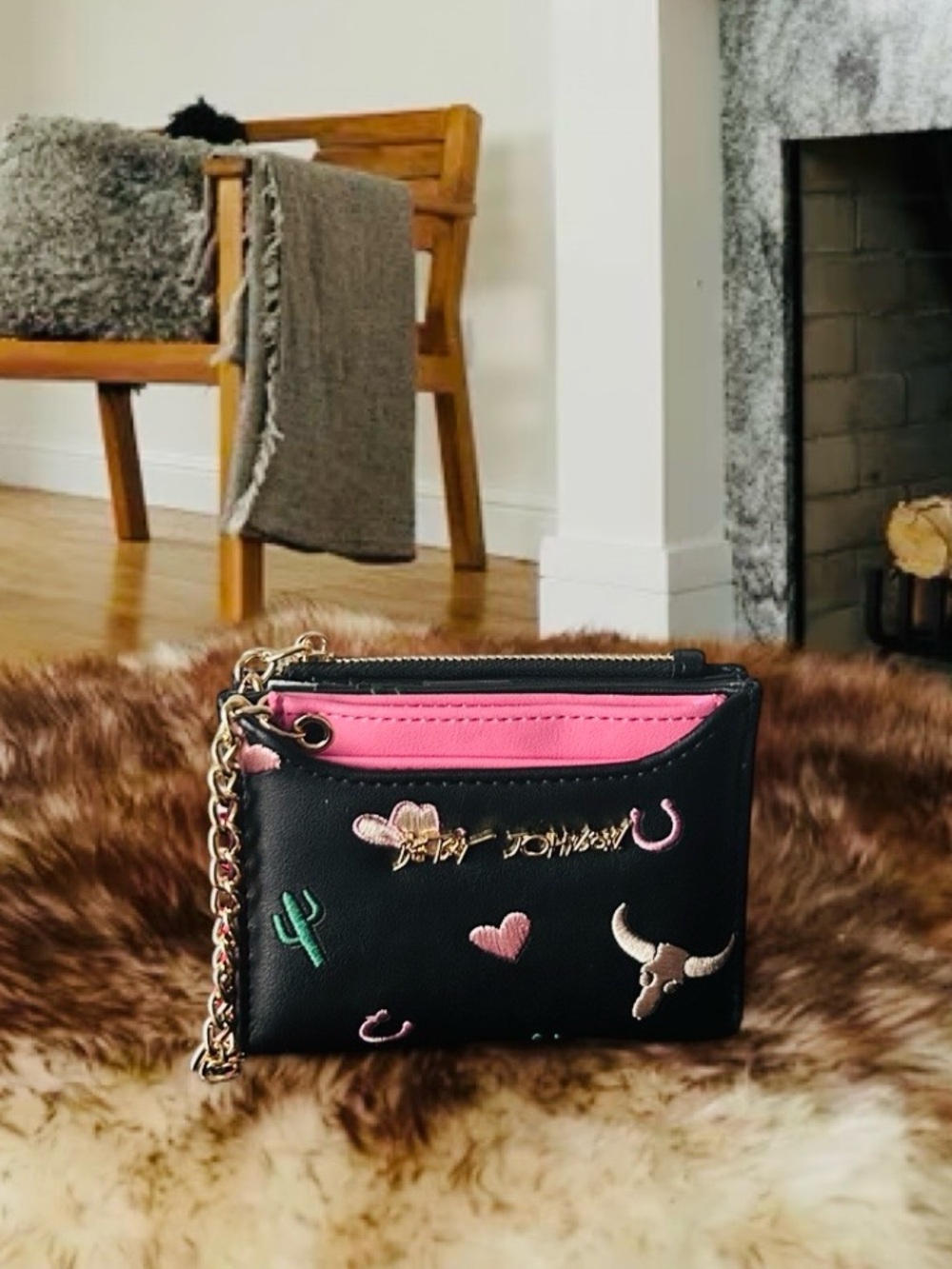🌵Western Wallet & Chain Card Holder Betsey Johnson NWT 🧲